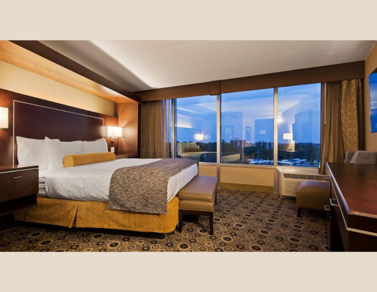Radisson Hotel Southfield-Detroit Exterior photo